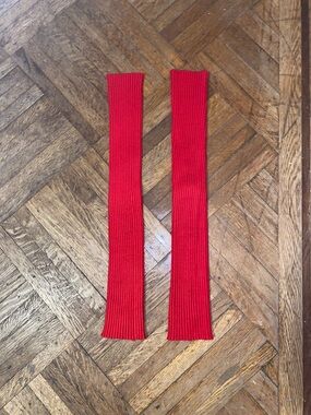 Red leg warmers